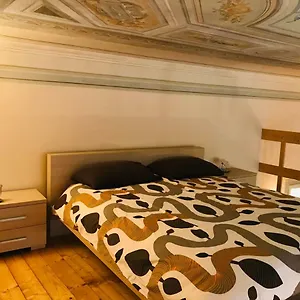  Apartment La Santissima
